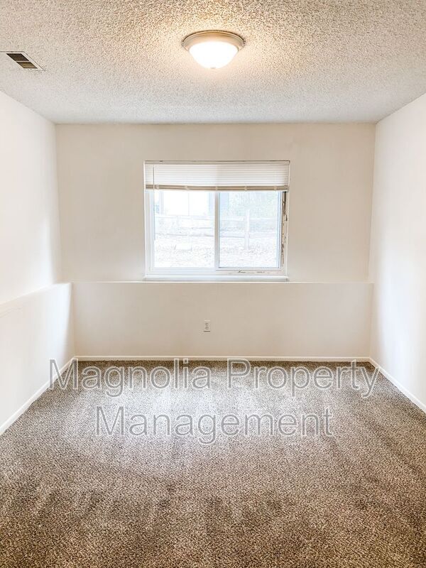 Building Photo - 5545 Bowden Loop