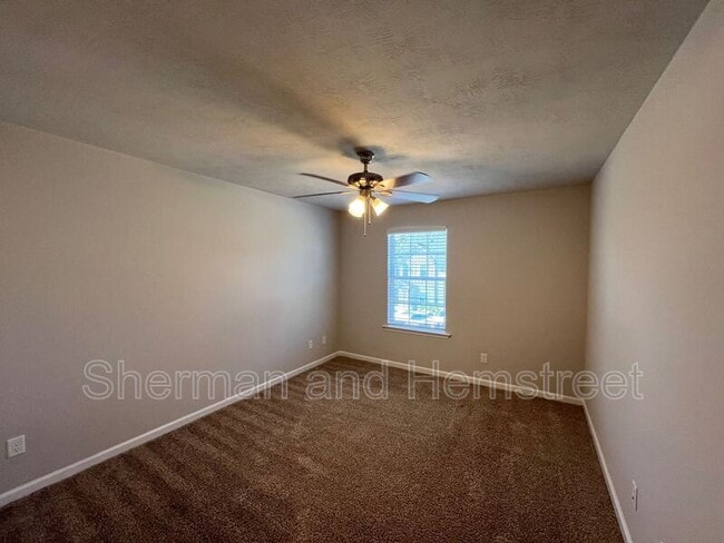 Building Photo - 736 Tarvin Cir