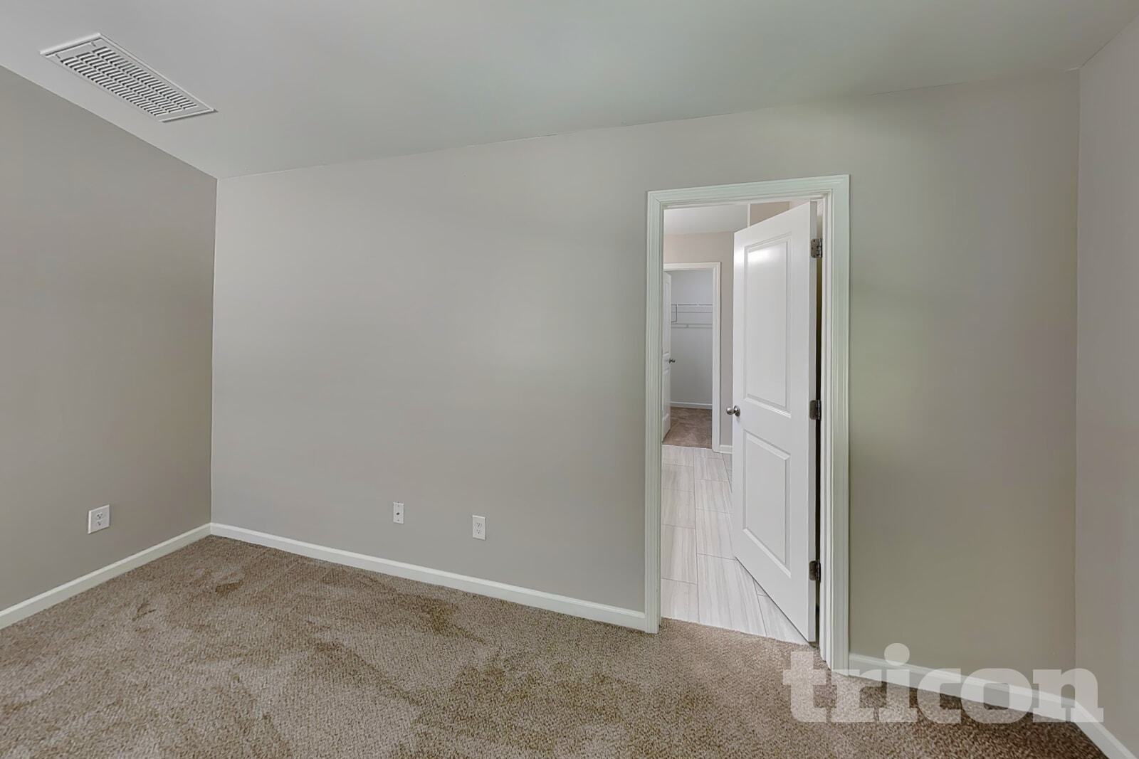 Building Photo - 205 Spring Knoll Dr