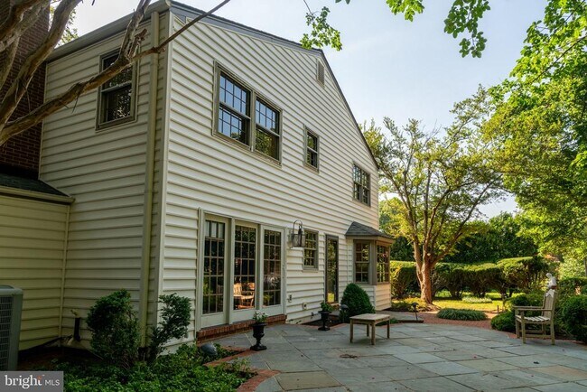 Building Photo - 1197 Meadow Green Ln