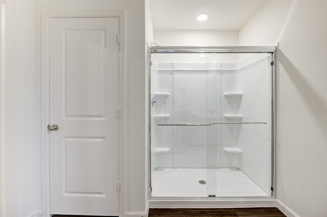 Building Photo - 8815 Vacek Xing Wy