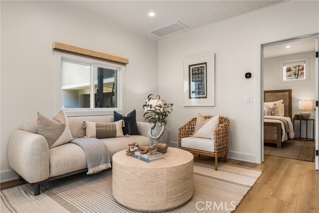 Building Photo - 2138 Orange Ave