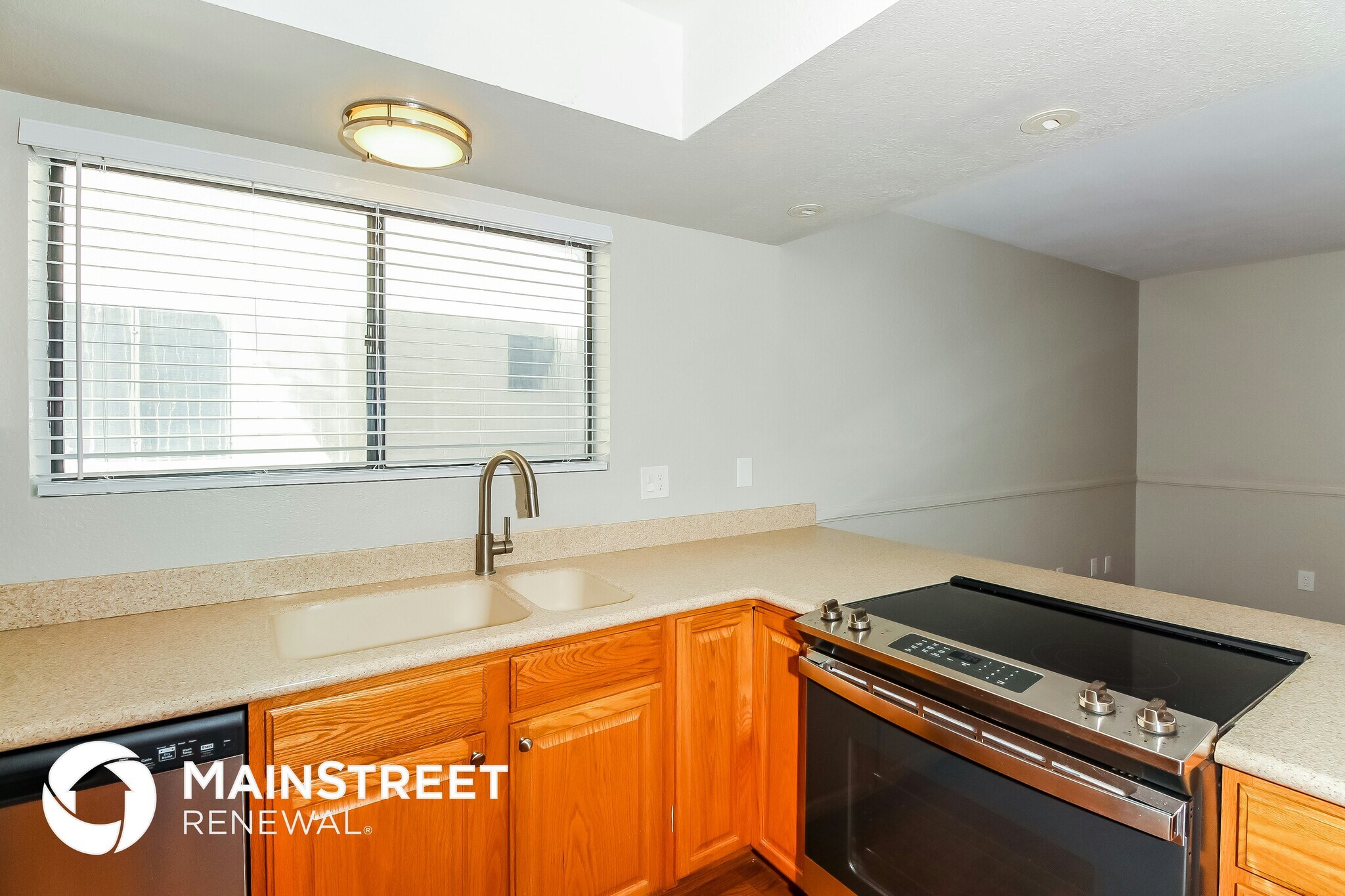 Building Photo - 9272 N Eagle Dancer Dr