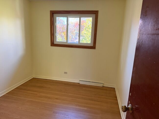 Building Photo - 7535 N Rockwell St