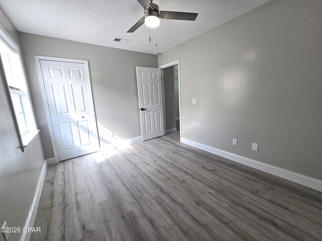 Building Photo - 9022 Houston St