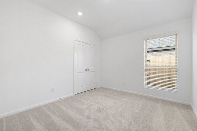 Building Photo - 30342 Centipede Grv Ln