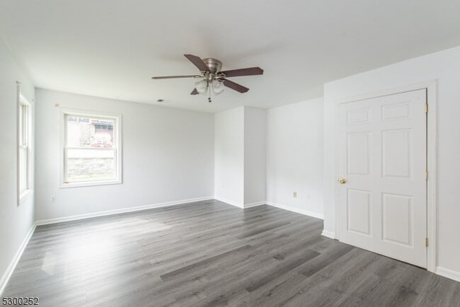 Building Photo - 21 Walsh St