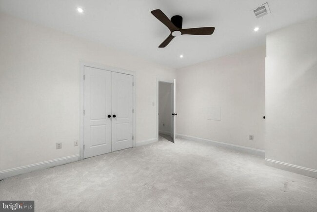 Building Photo - 1256 New Bedford Ln