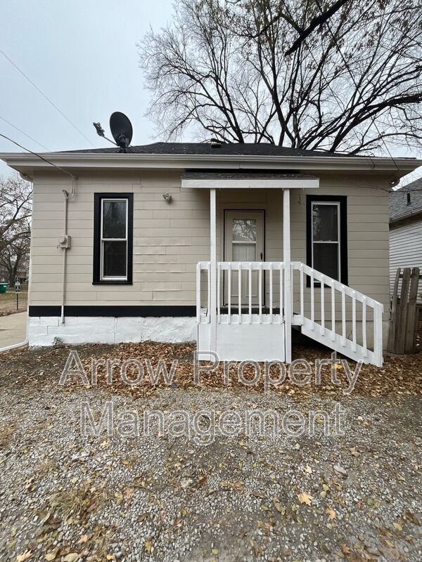 Building Photo - 918 S 10th St