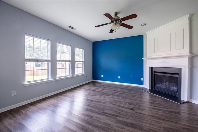 Building Photo - 7702 Parkside Dr