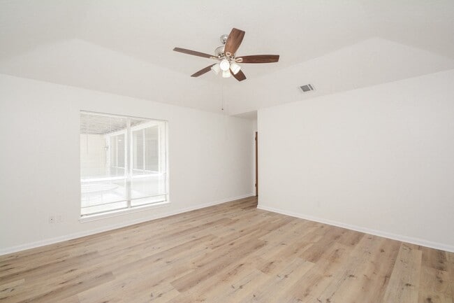 Building Photo - 10811 Vickijohn Ct