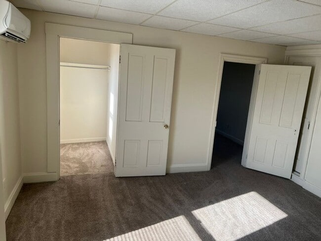 Building Photo - 127-129 N Catherine St