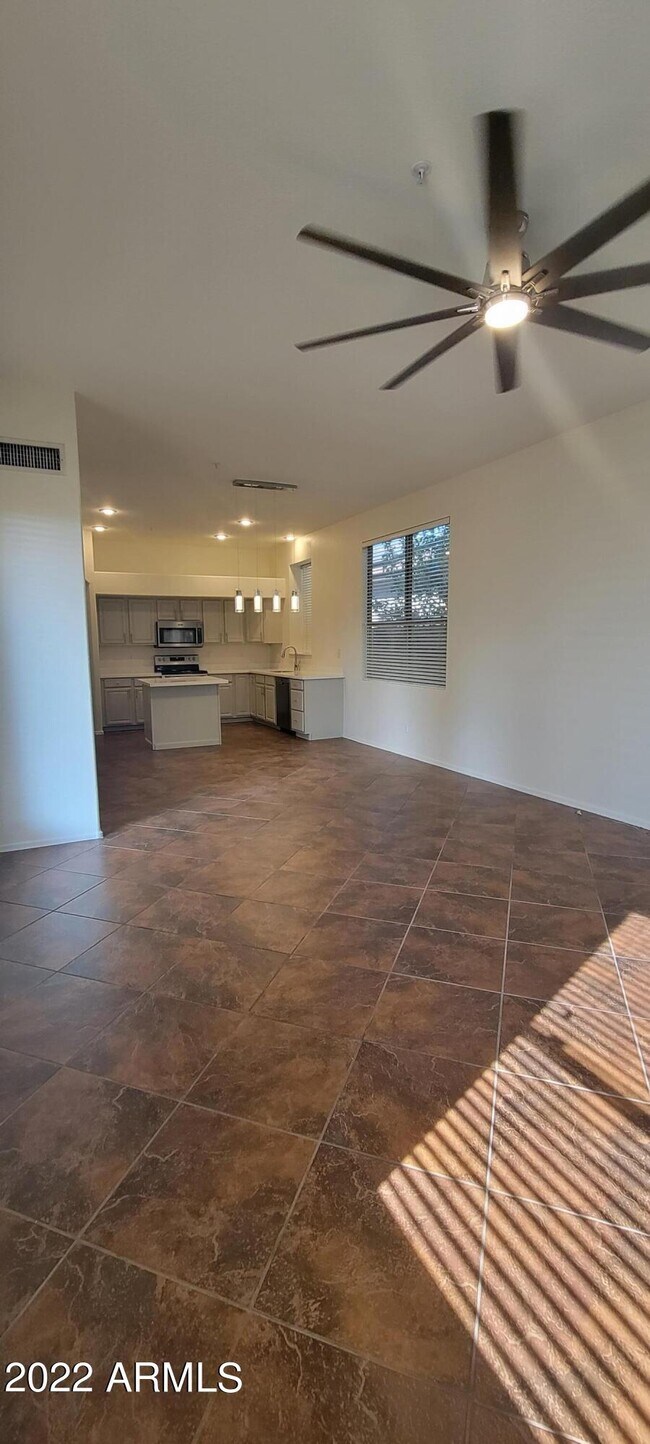 Building Photo - 7323 E Overlook Dr