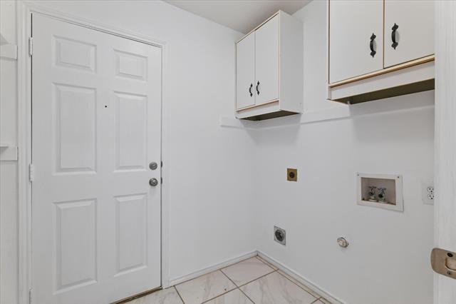 Building Photo - 3807 Farmington Dr