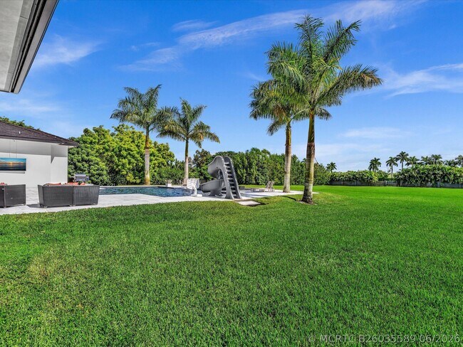 Building Photo - 6122 SW 173rd Way