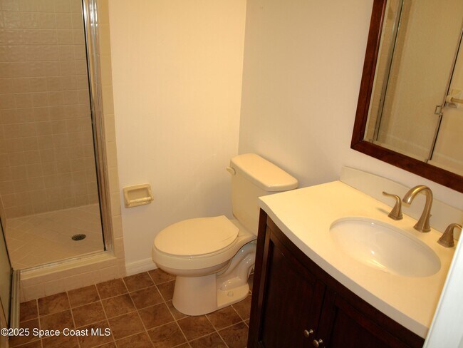 Building Photo - 831 Greenwood Manor Cir