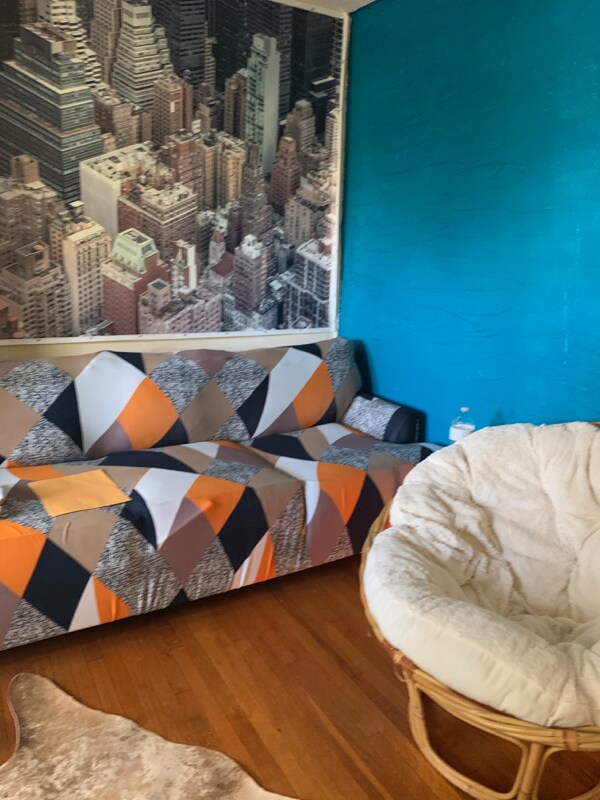 Building Photo - 00 W 21st St