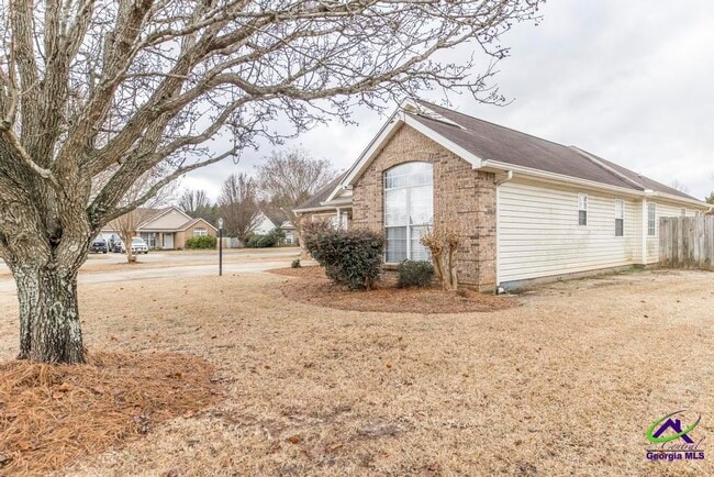 Building Photo - 462 Falkirk Dr