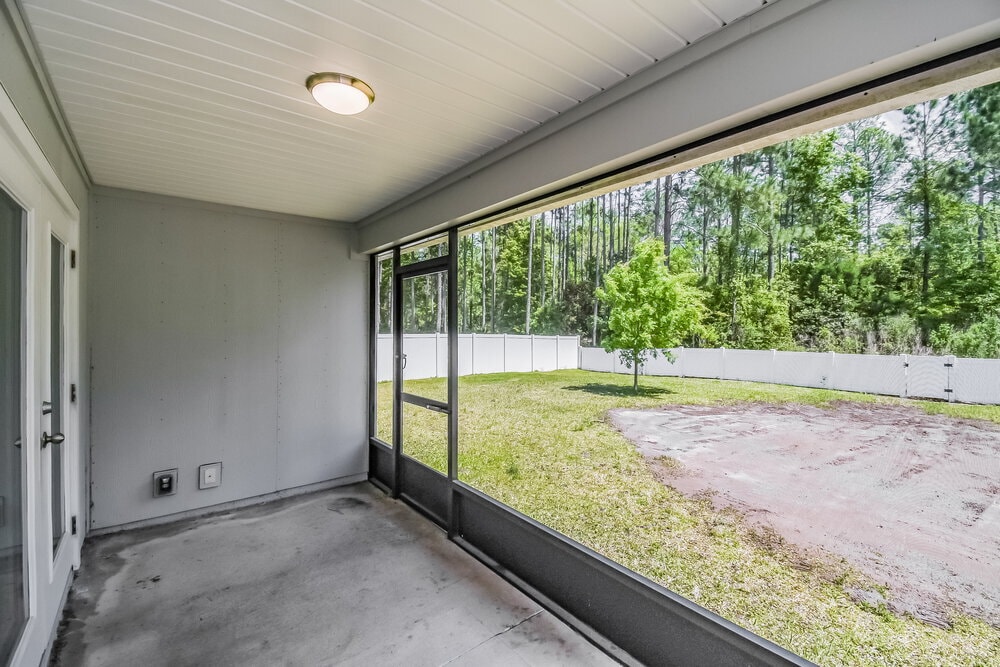 Building Photo - 97548 Albatross Dr