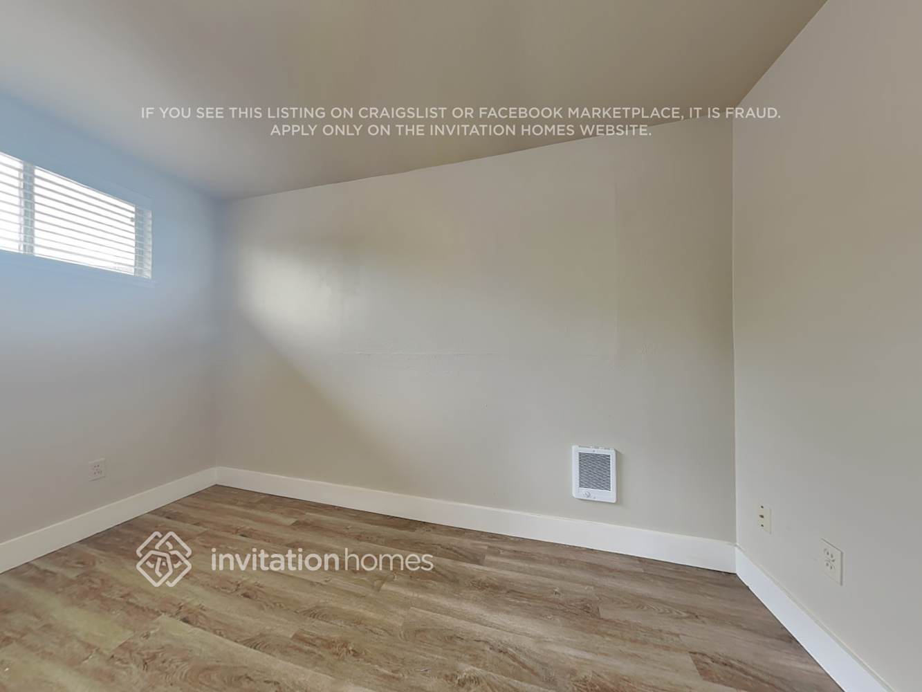 Building Photo - 1131 Lenore Dr