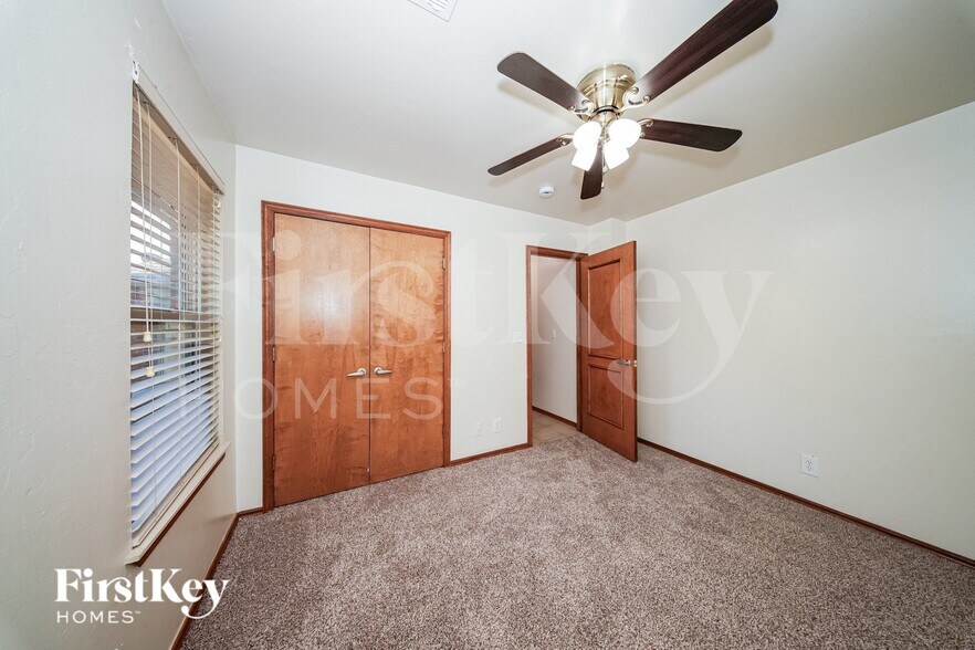 Building Photo - 1417 SW 133rd St