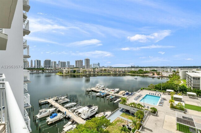 Building Photo - 18071 Biscayne Blvd
