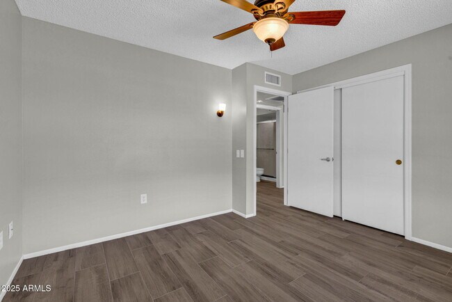 Building Photo - 14126 W Pennystone Dr