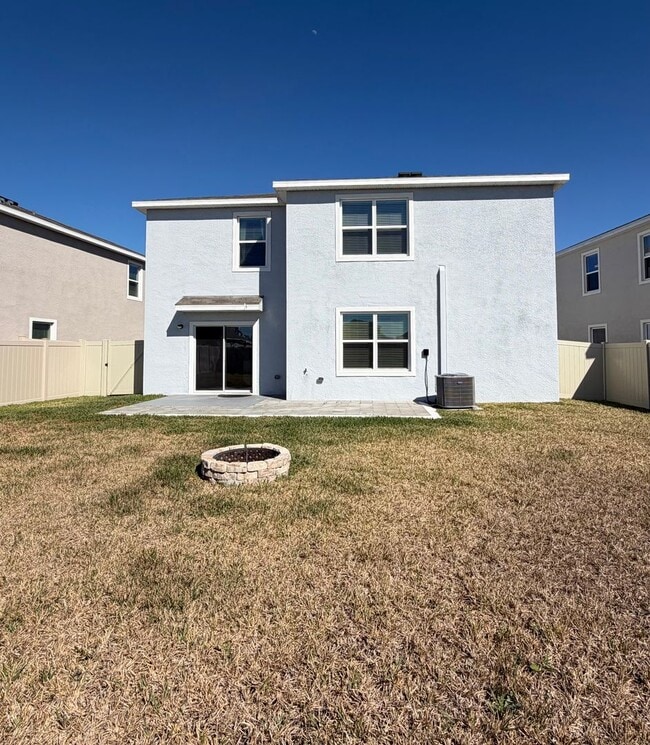 Building Photo - Beautiful 4 bed/3 bath 2 story!