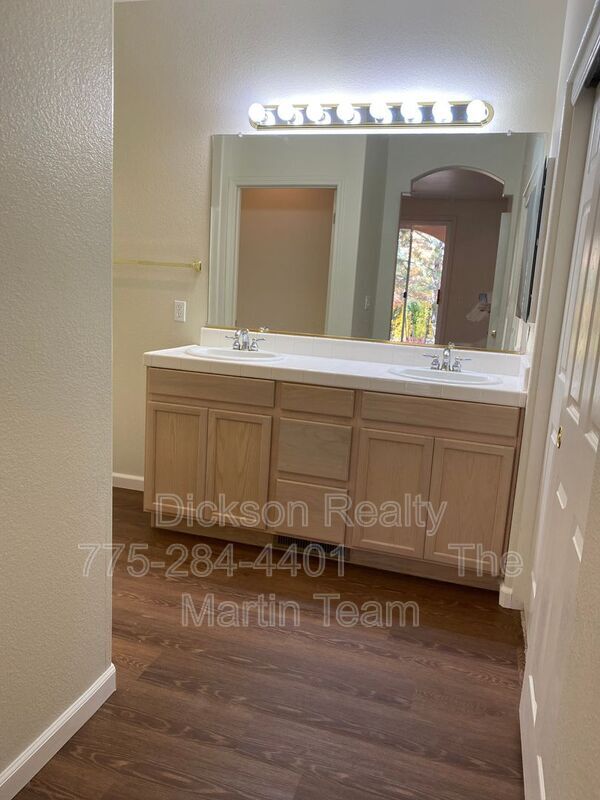 Building Photo - 6280 Ingleston Dr
