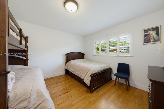 Building Photo - 14601 Pompano Dr