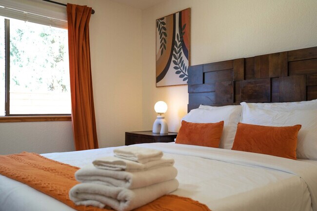 Building Photo - 18301 115th St NE