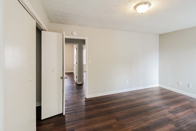 Building Photo - 110 Lupine Ct