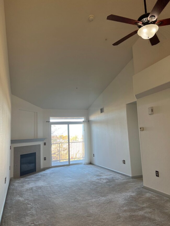 Building Photo - FULLY RENOVATED 2BD/ 2BA in Westminster, C...