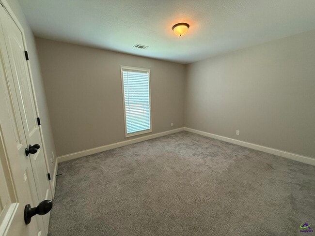Building Photo - 317 Grayton Way