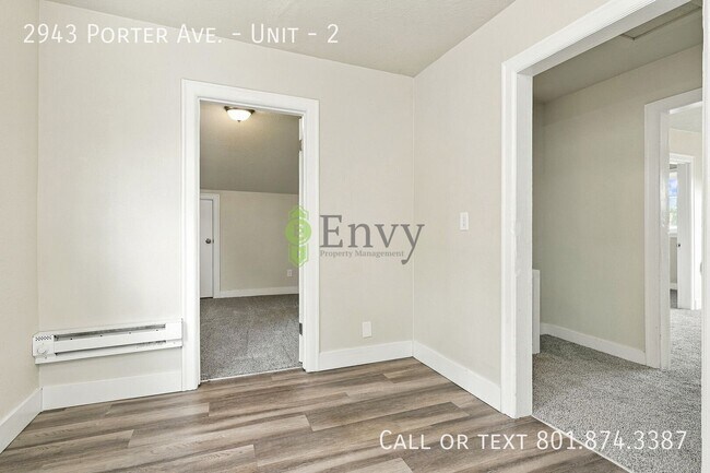 Building Photo - 2943 Porter Ave