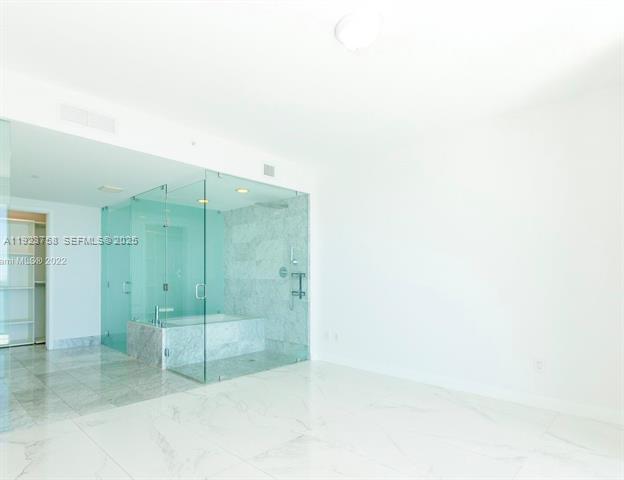 Building Photo - 3131 NE 7th Ave