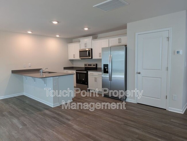 Building Photo - 5132 Hyrule Dr