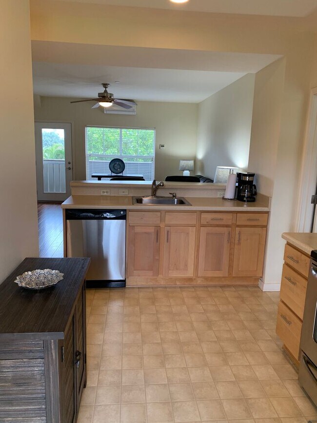 Building Photo - Welcome Home to The West Maui Breakers - furnished, 1 bed/ 1 bath condo