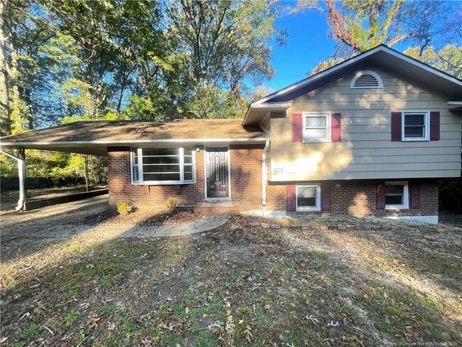 Primary Photo - 1025 N Hill Rd