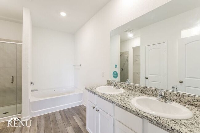 Building Photo - 10823 Juliette Pass