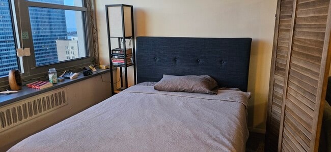 Building Photo - 555 W Cornelia Ave