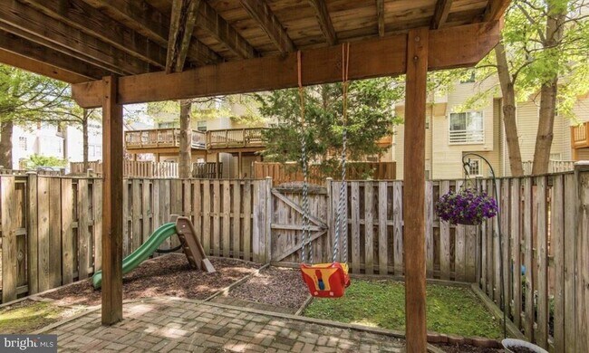 Building Photo - 6107 Asher Ct