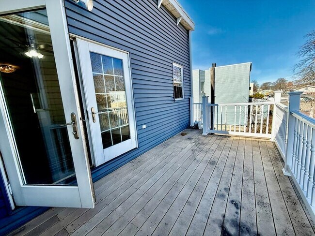 Building Photo - 204 Olean Ave