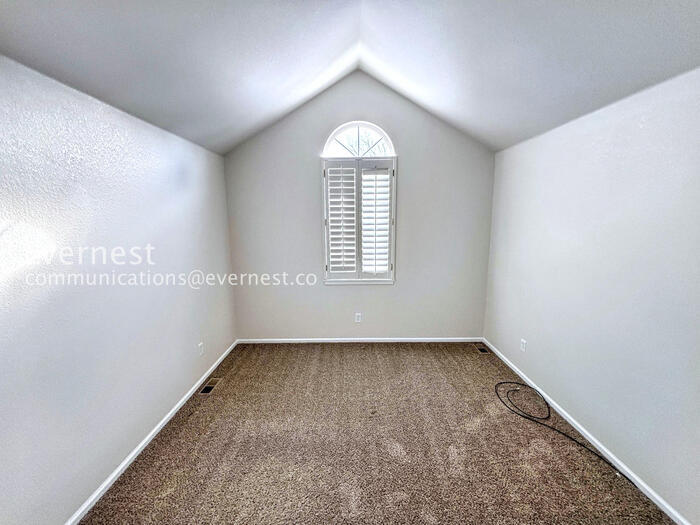 Building Photo - 6249 Trailhead Rd