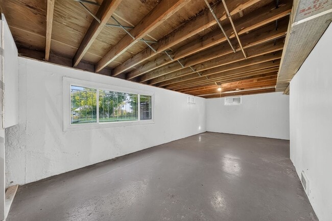 Building Photo - 2059 Wilbert Dr