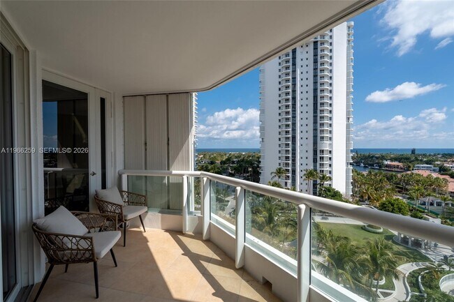 Building Photo - 21055 Yacht Club Dr