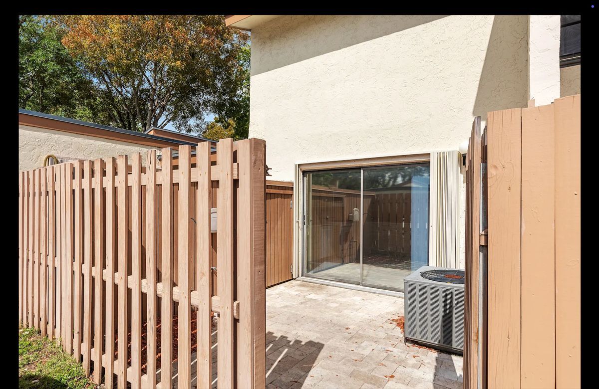 Building Photo - 11466 SW 109th Rd
