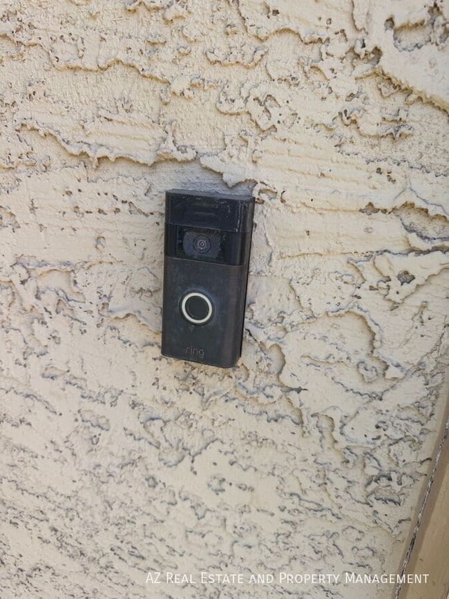 Building Photo - 1126 W Elliot Rd