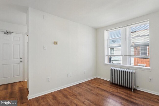 Building Photo - 714 Tasker St