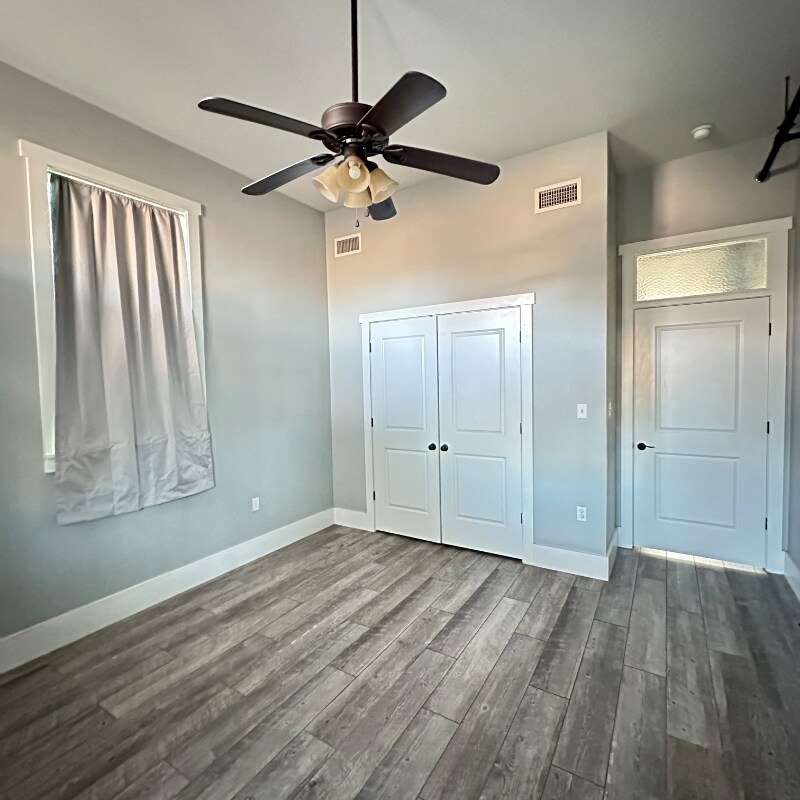 Building Photo - 1387 St Anthony St